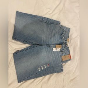 Women’s Levi’s Jeans